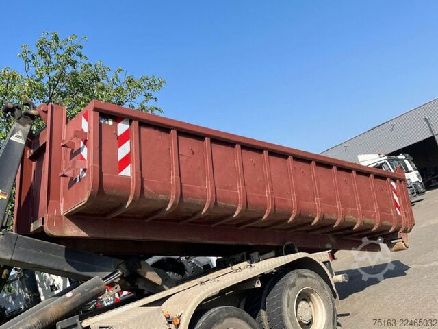 Autocamion cu cârlig pentru containere  ANDERE