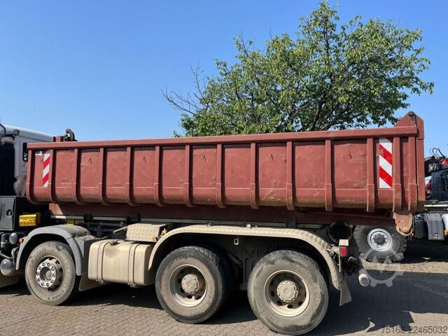 Autocamion cu cârlig pentru containere  ANDERE