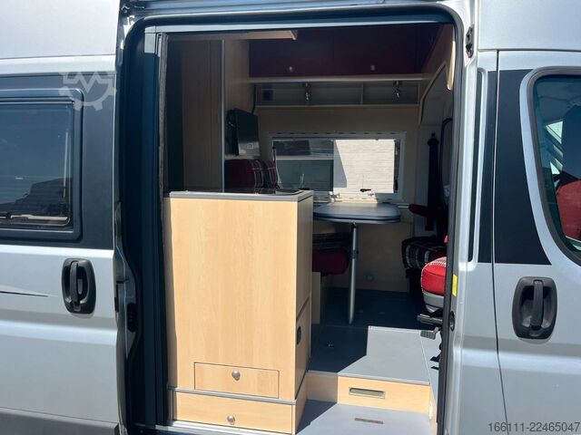 Kastenwagen Wohnmobil / Campervan LA STRADA Avanti EB - tiefe Einzelbetten -  - Solar