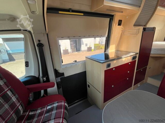 Kastenwagen Wohnmobil / Campervan LA STRADA Avanti EB - tiefe Einzelbetten -  - Solar