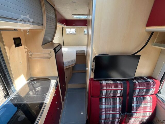 Kastenwagen Wohnmobil / Campervan LA STRADA Avanti EB - tiefe Einzelbetten -  - Solar
