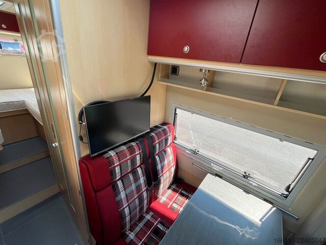 Kastenwagen Wohnmobil / Campervan LA STRADA Avanti EB - tiefe Einzelbetten -  - Solar