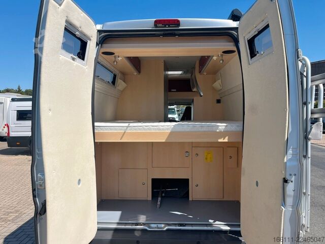 Kastenwagen Wohnmobil / Campervan LA STRADA Avanti EB - tiefe Einzelbetten -  - Solar