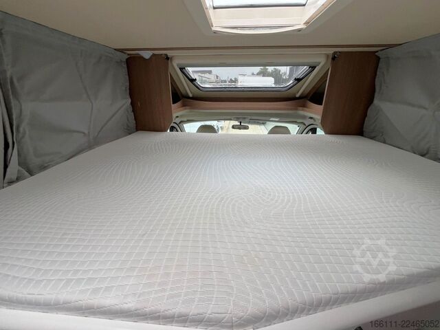 Teilintegriertes Wohnmobil CARADO T 334 - Hub/Einzelbetten -  - Klima