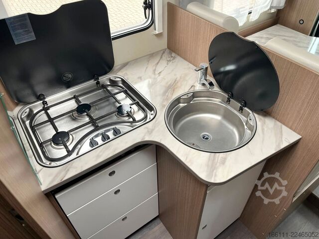 Teilintegriertes Wohnmobil CARADO T 334 - Hub/Einzelbetten -  - Klima
