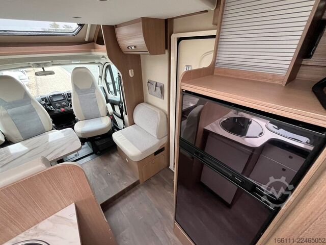 Teilintegriertes Wohnmobil CARADO T 334 - Hub/Einzelbetten -  - Klima