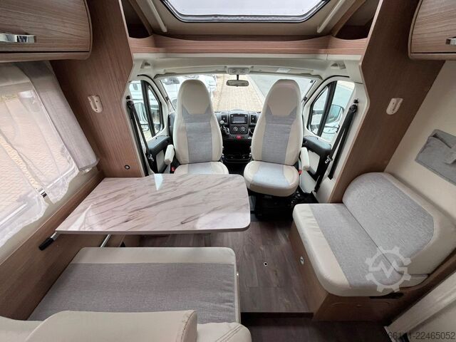 Teilintegriertes Wohnmobil CARADO T 334 - Hub/Einzelbetten -  - Klima