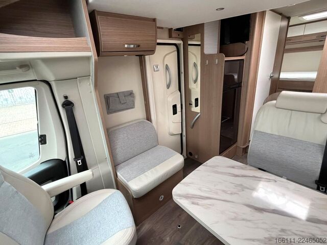 Teilintegriertes Wohnmobil CARADO T 334 - Hub/Einzelbetten -  - Klima