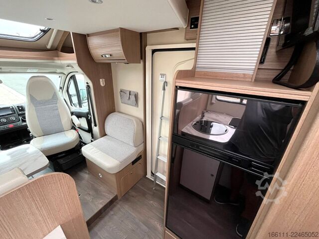 Teilintegriertes Wohnmobil CARADO T 334 - Hub/Einzelbetten -  - Klima
