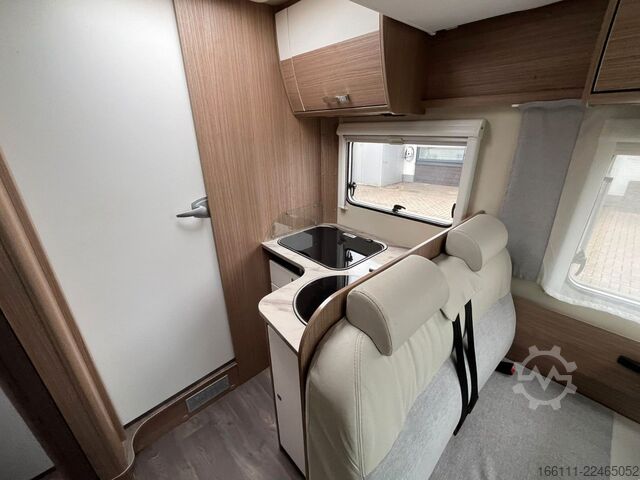 Teilintegriertes Wohnmobil CARADO T 334 - Hub/Einzelbetten -  - Klima