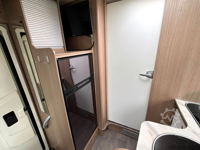 Teilintegriertes Wohnmobil CARADO T 334 - Hub/Einzelbetten -  - Klima