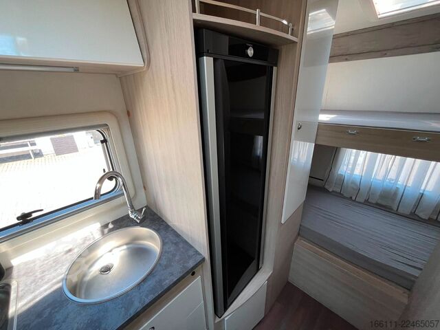 Teilintegriertes Wohnmobil ILUSION XMK 760 - Hubbett - Etagenbetten - Klima - Solar