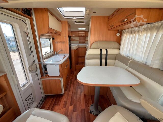 Integriertes Wohnmobil HYMER/ERIBA Exsis 578 - Hub/Einzelbetten -  -