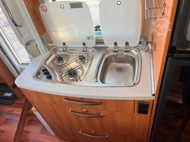 Integriertes Wohnmobil HYMER/ERIBA Exsis 578 - Hub/Einzelbetten -  -
