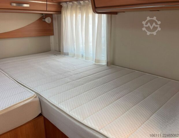 Integriertes Wohnmobil HYMER/ERIBA Exsis 578 - Hub/Einzelbetten -  -