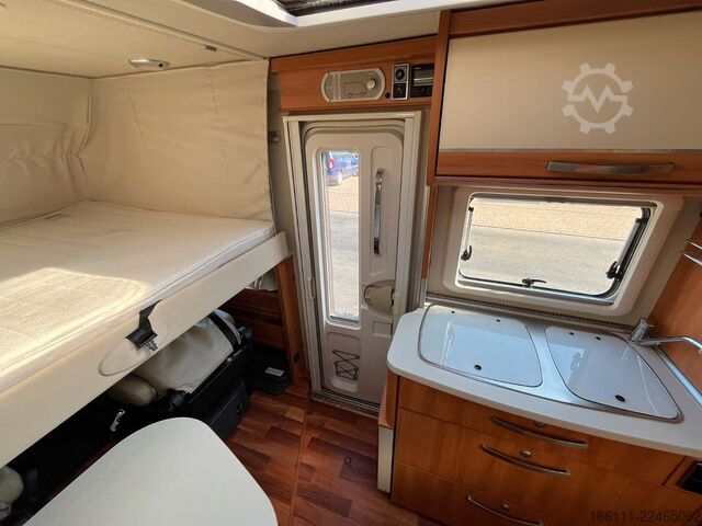Integriertes Wohnmobil HYMER/ERIBA Exsis 578 - Hub/Einzelbetten -  -