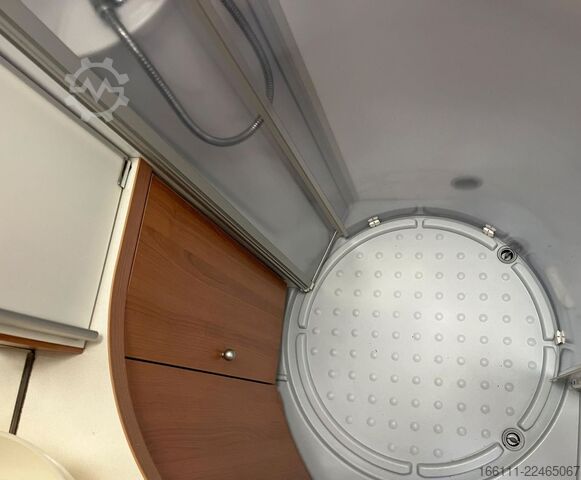 Teilintegriertes Wohnmobil LMC T 708 G - Einzelbetten - Klima - Markise -