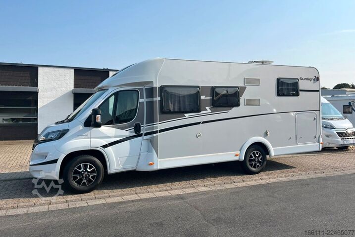 Teilintegriertes Wohnmobil SUNLIGHT Aktive T 67 - Hub/Einzelbetten - auto/Sat/TV -