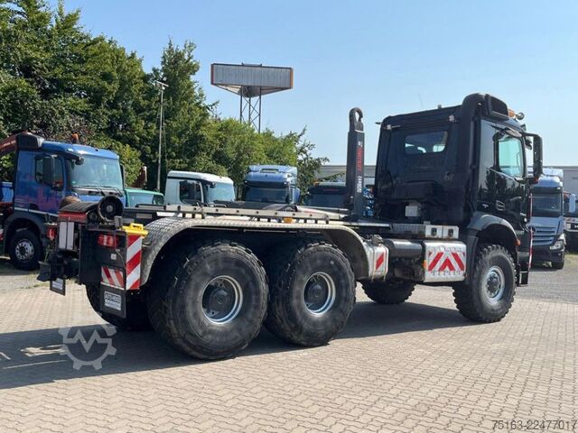 Kroghejselastbil MERCEDES-BENZ Arocs 3343 6x6 Abrollkipper Singelreifen kz.Rads