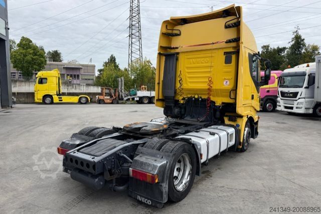 Standard nyergesvontató IVECO Stralis 460 4x2