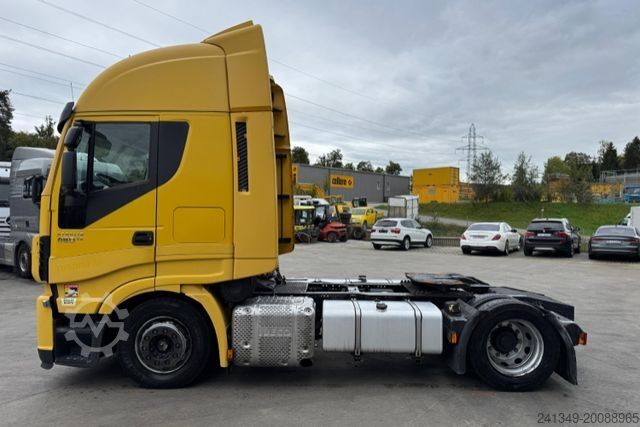 Standard nyergesvontató IVECO Stralis 460 4x2