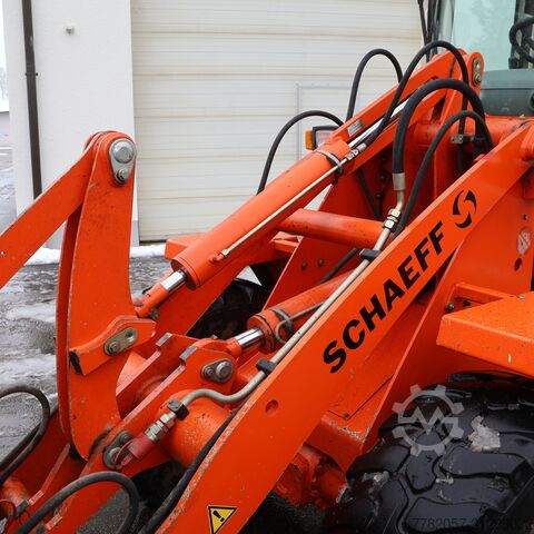 ładowarka Schaeff SKL833