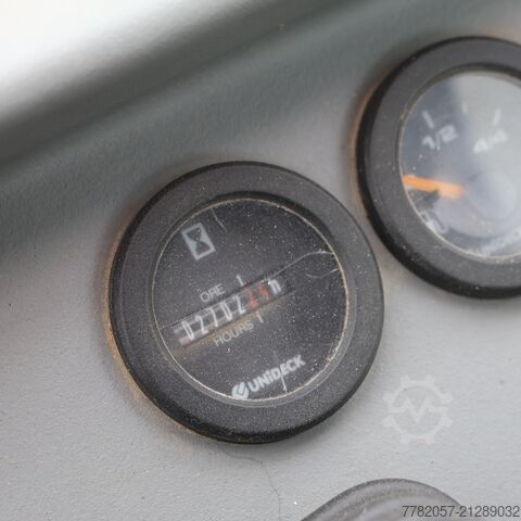 ładowarka Schaeff SKL833