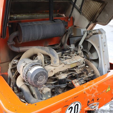 ładowarka Schaeff SKL833