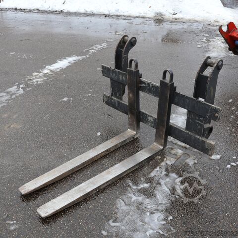 ładowarka Schaeff SKL833