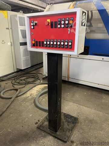 Molder WEINIG HYDROMAT  (8 spindle)