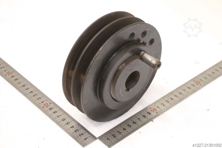 Kéthornyú ékszíjtárcsa Ø153 mm unbekannt V-Riemenscheibe mit variabler Steigung