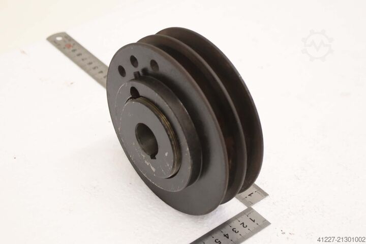 Kéthornyú ékszíjtárcsa Ø153 mm unbekannt V-Riemenscheibe mit variabler Steigung