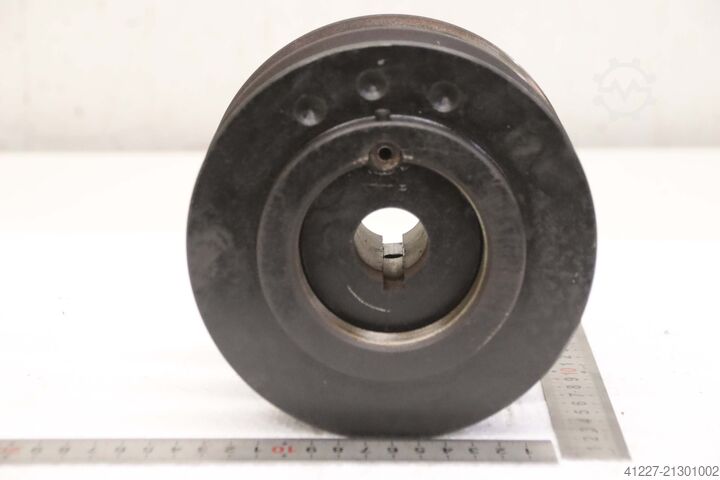 Kéthornyú ékszíjtárcsa Ø153 mm unbekannt V-Riemenscheibe mit variabler Steigung