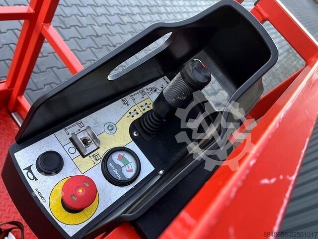 Elevador de tesoura SkyJack SJ 12