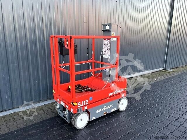 Elevador de tesoura SkyJack SJ 12