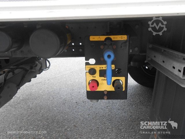 Semiremorcă carosată Schmitz Cargobull Semitrailer Dryfreight Standard Bakløfter
