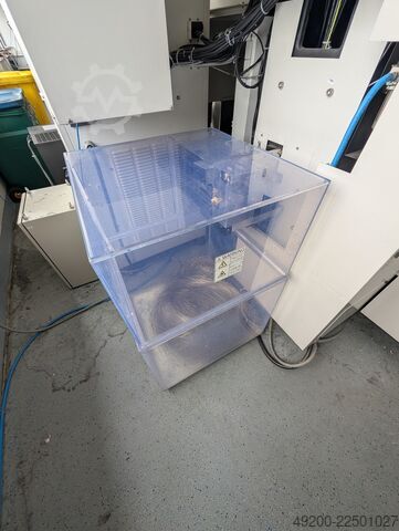 Drutowa wycinarka elektroerozyjna FANUC ROBOCUT α-1iD