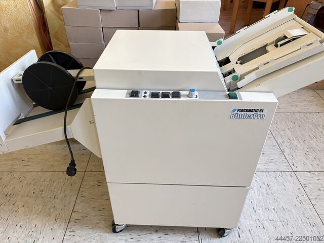 Linea de producción de folletos Morgana Plockmatik 61 Pro