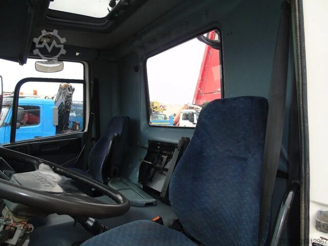Kraanwagen DAF CF 75.240 ATI + EURO 2 + HIAB 090 + 3SIDE TIPPER