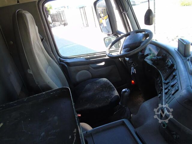 Fahrgestell mit Fahrerhaus Volvo FH 380 + 6X2 + MANUAL