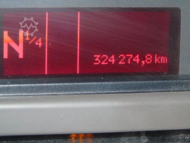 Kipper Renault Kerax 410DXI + 8X4 + MANUAL + SPRING