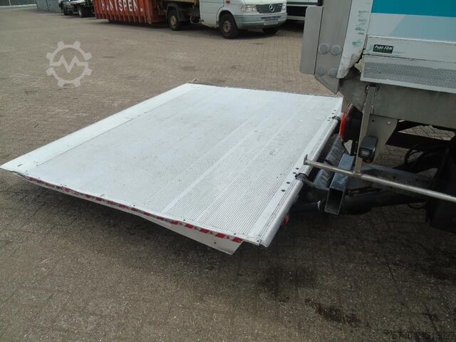 Box body Iveco Eurocargo 120E21 + EURO 6