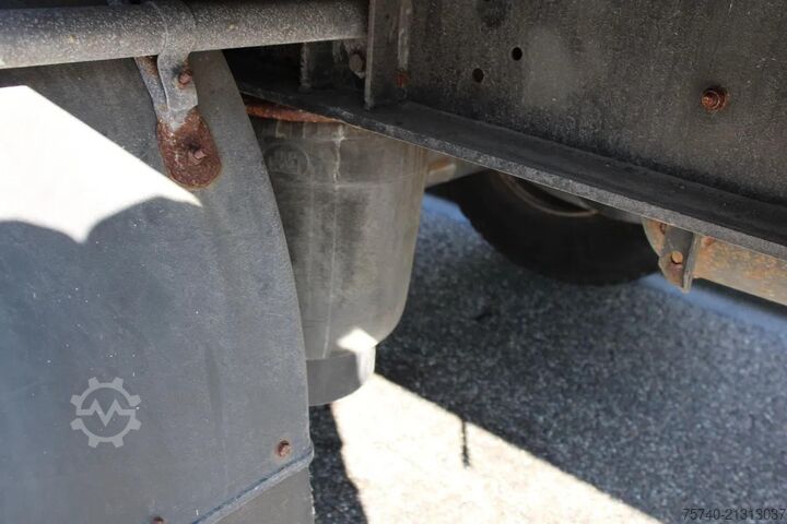 Koffer Kässbohrer 3x axle + bpw