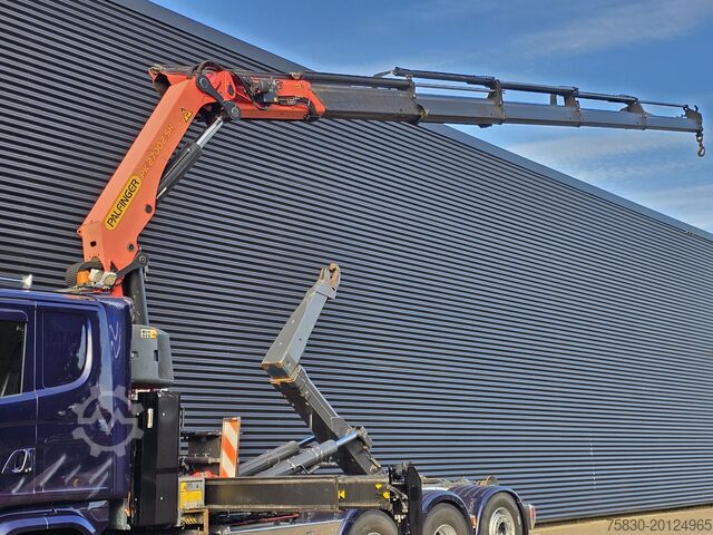 Kanca kol sistemi Scania G490 8x4*4 / PALFINGER CRANE + HOOKLIFT