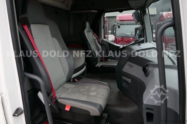 Standard tractor unit RENAULT T 460 Retarder 2-Tank Kühlbox Euro 6