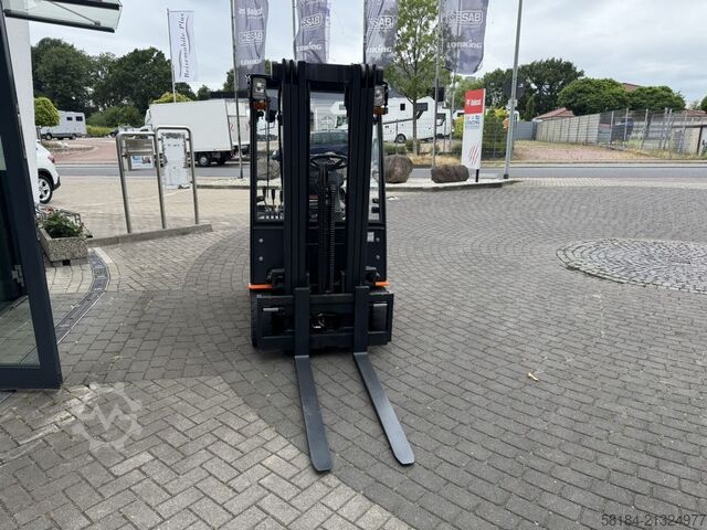 Elektrische vorkheftruck 3 wielen Doosan B15T-5