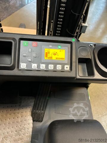 Elektro 3 Rad-Stapler Cesab B215 II Li-Ion