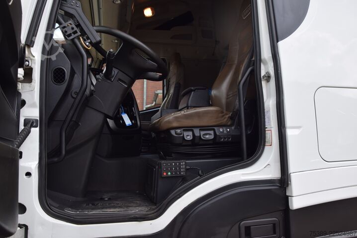 Billenő teherautó Iveco Stralis 510 Highway HiabAbrollkipper 6X4