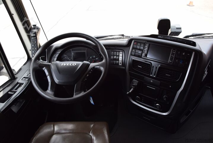 Billenő teherautó Iveco Stralis 510 Highway HiabAbrollkipper 6X4