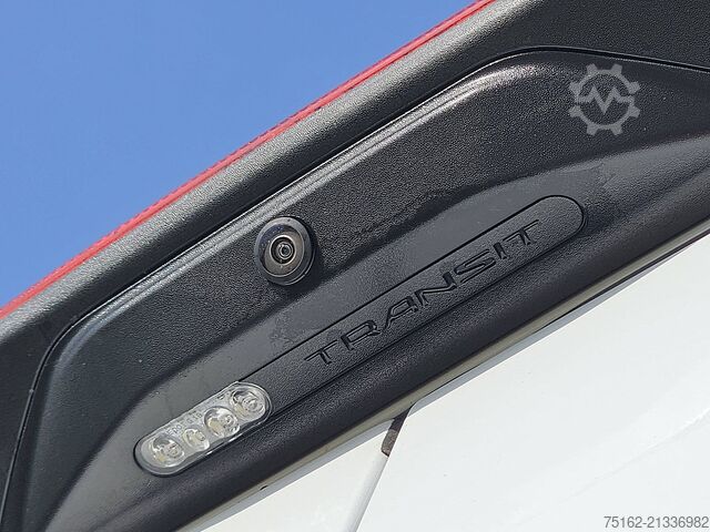 Kombi s vysokou střechou FORD TRANSIT 2.0 L3H3 RWD Navi